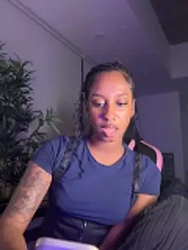 Snapshot of Your_Paris chatting on 14, 6, 2026 Your Paris online show from 14, 6, 2026