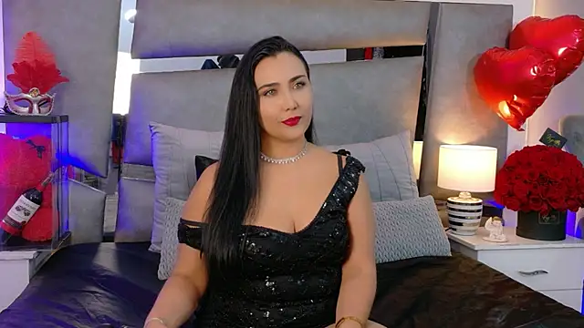Evangeline Taylorr online show from 25, 9, 2025