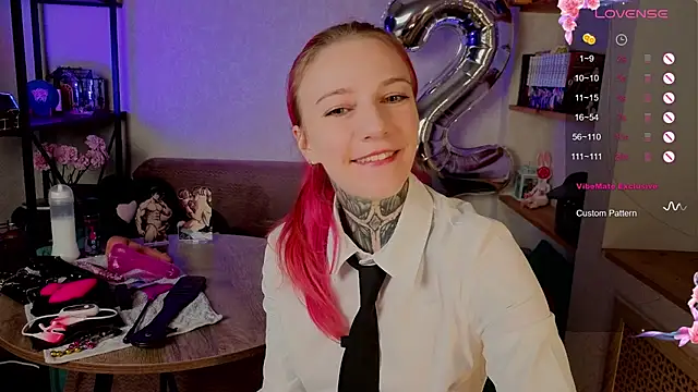 Roxy      online show from 19, 10, 2025