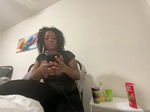 Snapshot of magicalc00ch chatting on 24, 4, 2026 magicalc00ch online show from 24, 4, 2026