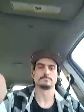 Snapshot of JustTylerr chatting on 27, 5, 2026 JustTylerr online show from 27, 5, 2026