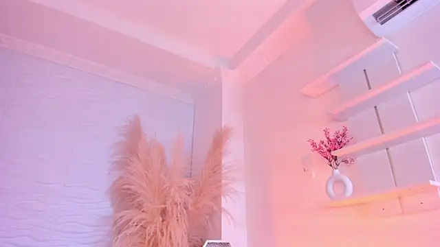 IsabelleFoxx  online show from 17, 4, 2026