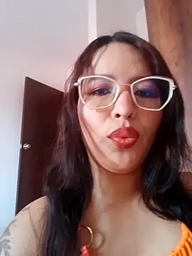 Snapshot of MadelaineJones chatting on 8, 7, 2026 MadelaineJones online show from 8, 7, 2026