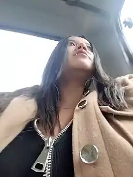 Cristal  04 online show from 9, 4, 2026