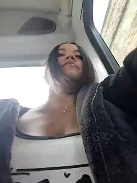 Cristal  04 online show from 19, 11, 2025