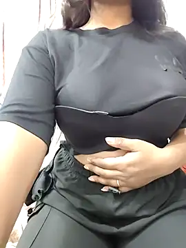 Snapshot of MohiniHott chatting on 22, 11, 2025 MohiniHott online show from 22, 11, 2025