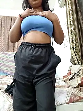 Snapshot of MohiniHott chatting on 3, 6, 2026 MohiniHott online show from 3, 6, 2026