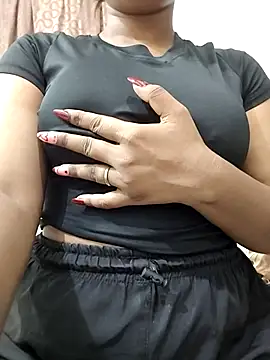 Snapshot of MohiniHott chatting on 28, 6, 2026 MohiniHott online show from 28, 6, 2026