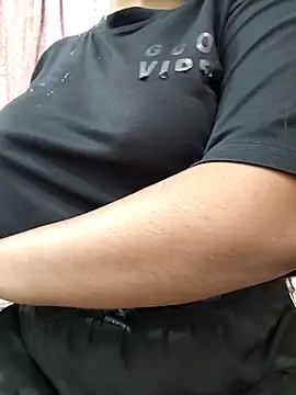 Snapshot of MohiniHott chatting on 11, 10, 2025 MohiniHott online show from 11, 10, 2025