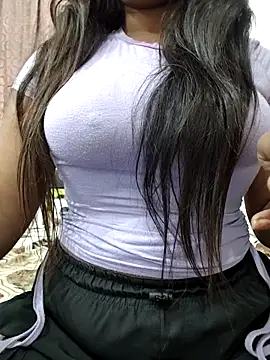 Snapshot of MohiniHott chatting on 9, 10, 2025 MohiniHott online show from 9, 10, 2025