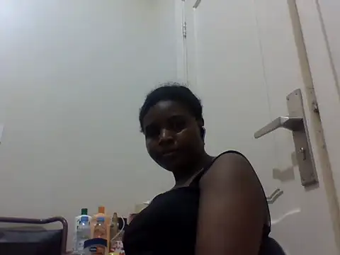 Snapshot of queenzuena chatting on 31, 5, 2026 queenzuena online show from 31, 5, 2026