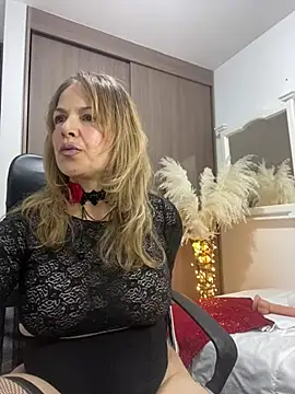 Snapshot of Leyna_liu chatting on 3, 2, 2025 Leyna liu online show from 3, 2, 2025