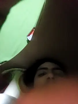 kleineid77 online show from 4, 3, 2026