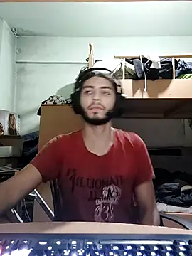 kleineid77 online show from 8, 11, 2025