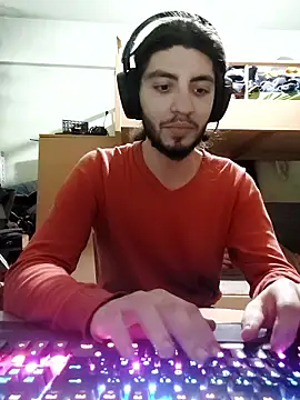 kleineid77 online show from 5, 1, 2026