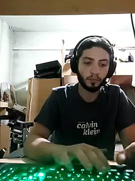 kleineid77 online show from 4, 7, 2026