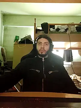 kleineid77 online show from 1, 3, 2026