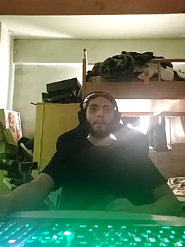 kleineid77 online show from 22, 7, 2026