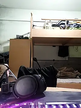 kleineid77 online show from 8, 1, 2026