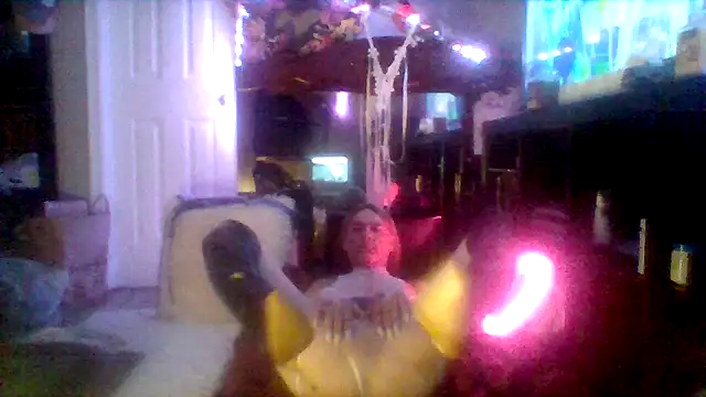 Snapshot of JessicaFitney chatting on 28, 9, 2025 JessicaFitney online show from 28, 9, 2025