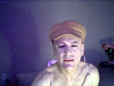 Snapshot of JessicaFitney chatting on 19, 2, 2025 JessicaFitney online show from 19, 2, 2025