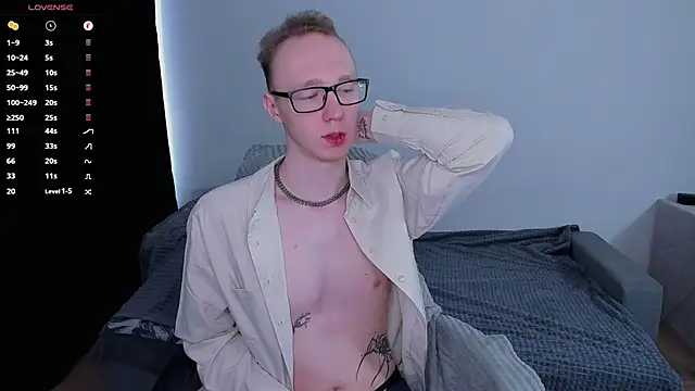 Snapshot of Alex_silents chatting on 6, 5, 2026 Alex silents online show from 6, 5, 2026
