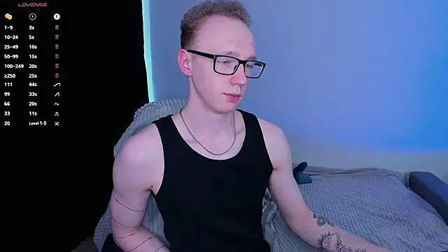 Snapshot of Alex_silents chatting on 19, 5, 2026 Alex silents online show from 19, 5, 2026