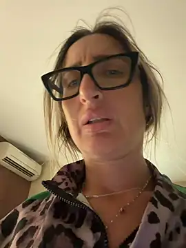 Snapshot of casalinga88 chatting on 11, 7, 2026 casalinga88 online show from 11, 7, 2026