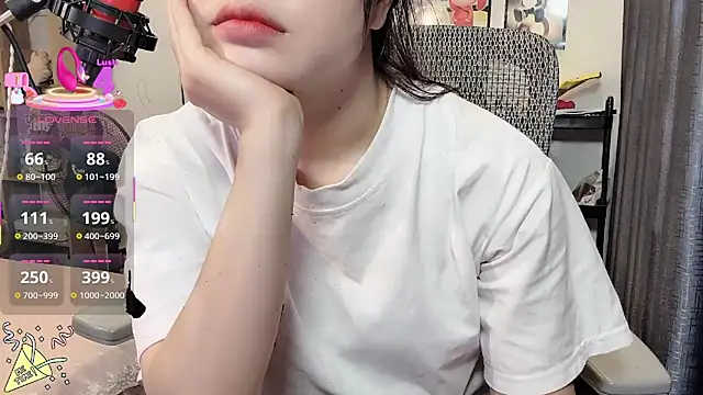 Berrysweet 68 online show from 24, 9, 2025