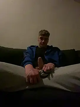 Simboxxx040 online show from 24, 4, 2026