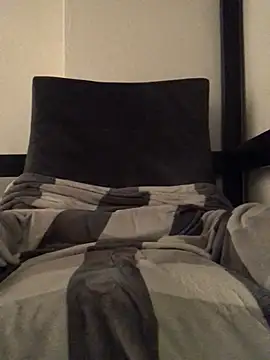 Simboxxx040 online show from 8, 1, 2025