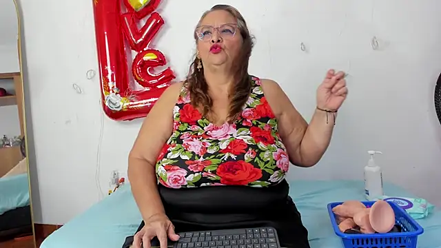 Snapshot of BBW_salome chatting on 2, 7, 2026 BBW salome online show from 2, 7, 2026