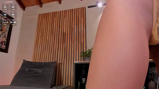 honeyhot69   online show from 15, 3, 2026