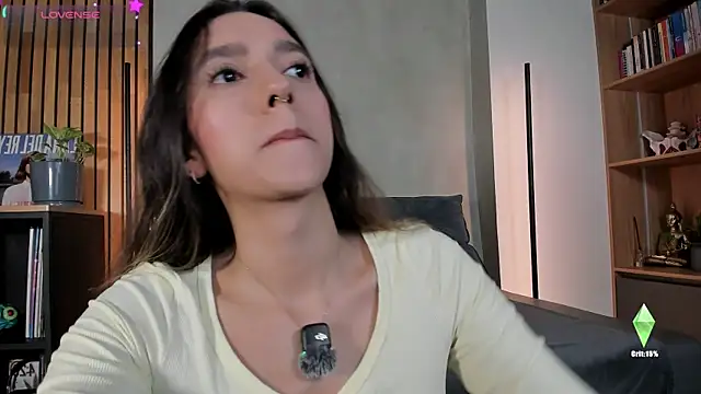 Snapshot of honeyhot69__ chatting on 5, 11, 2025 honeyhot69 online show from 5, 11, 2025