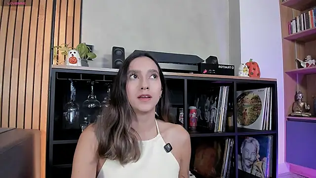 Snapshot of honeyhot69__ chatting on 11, 10, 2025 honeyhot69 online show from 11, 10, 2025