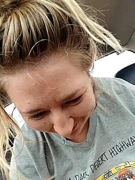 Snapshot of xWhoreAbleX_Pika chatting on 16, 3, 2025 xWhoreAbleX Pika online show from 16, 3, 2025