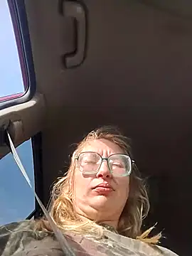 Snapshot of xWhoreAbleX_Pika chatting on 30, 11, 2025 xWhoreAbleX Pika online show from 30, 11, 2025