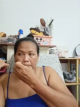Snapshot of Fon_Bigboobs chatting on 8, 6, 2026 Fon Bigboobs online show from 8, 6, 2026