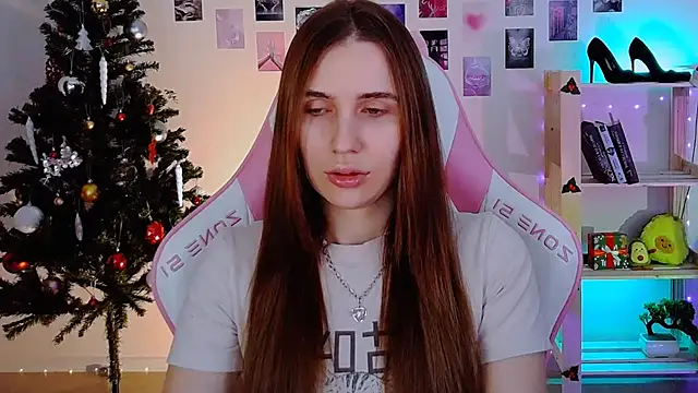 AliceCharmy online show from 18, 12, 2024