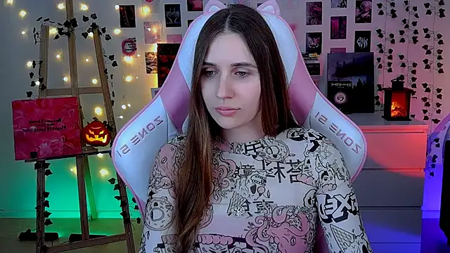 AliceCharmy online show from 24, 10, 2025