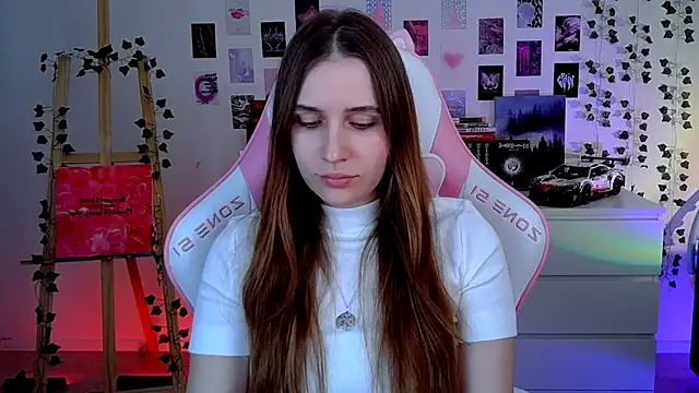 AliceCharmy online show from 10, 9, 2025