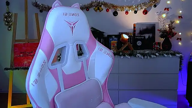 AliceCharmy online show from 16, 12, 2025