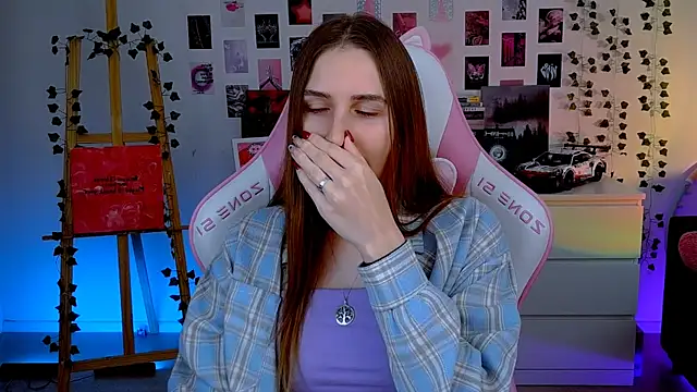 AliceCharmy online show from 8, 10, 2025