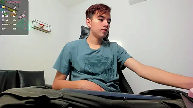 Snapshot of bunny_maxi chatting on 10, 11, 2025 bunny maxi online show from 10, 11, 2025