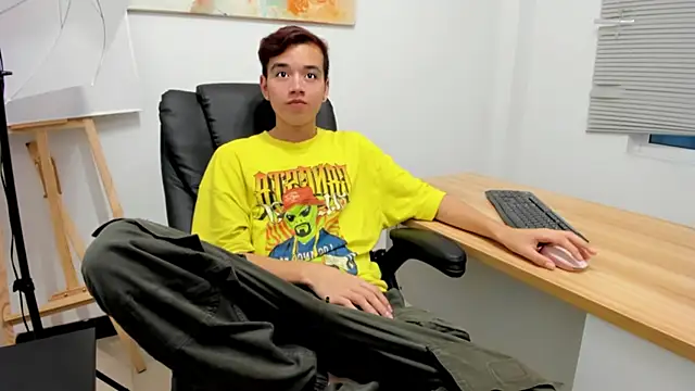 Snapshot of bunny_maxi chatting on 13, 11, 2025 bunny maxi online show from 13, 11, 2025