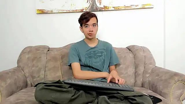 Snapshot of bunny_maxi chatting on 18, 11, 2025 bunny maxi online show from 18, 11, 2025