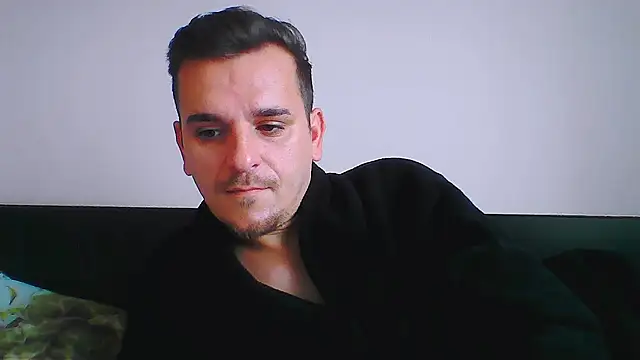 Huge cock22cm online show from 10, 11, 2025