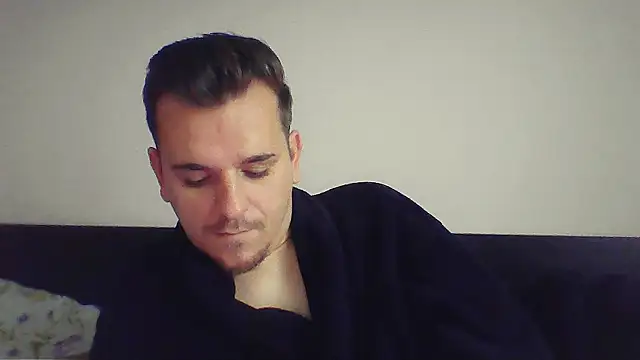 Huge cock22cm online show from 29, 11, 2025