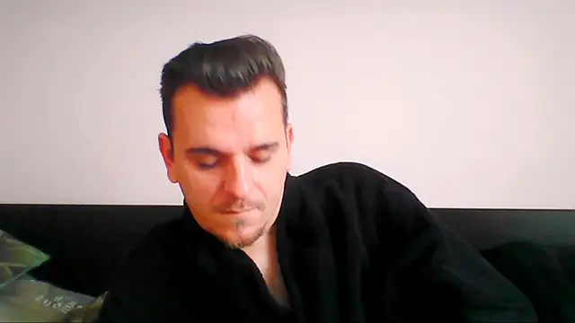 Huge cock22cm online show from 12, 1, 2026