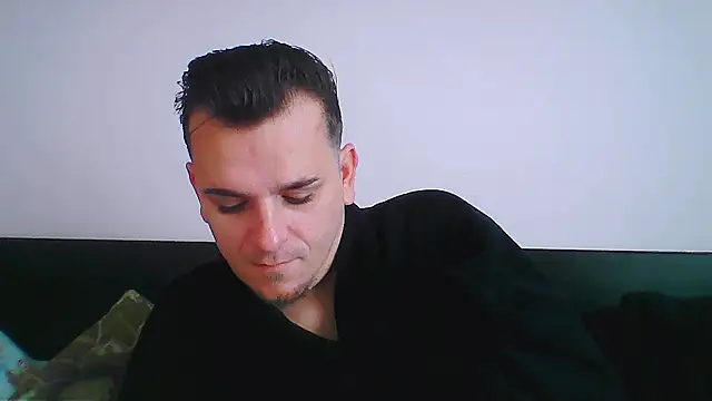 Huge cock22cm online show from 14, 11, 2025